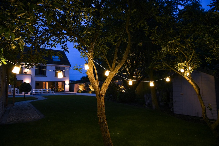 The way to Create a Cosy Out of doors Seating Space
